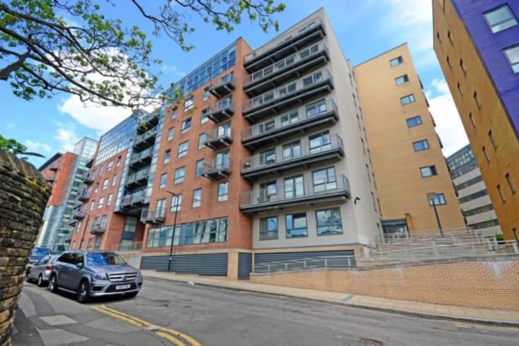 Sheffield City Centre Apartment & Balcony ภายนอก รูปภาพ