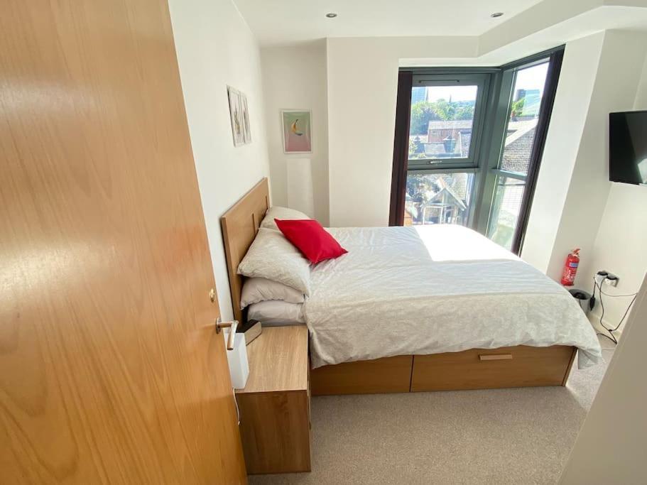 Sheffield City Centre Apartment & Balcony ภายนอก รูปภาพ