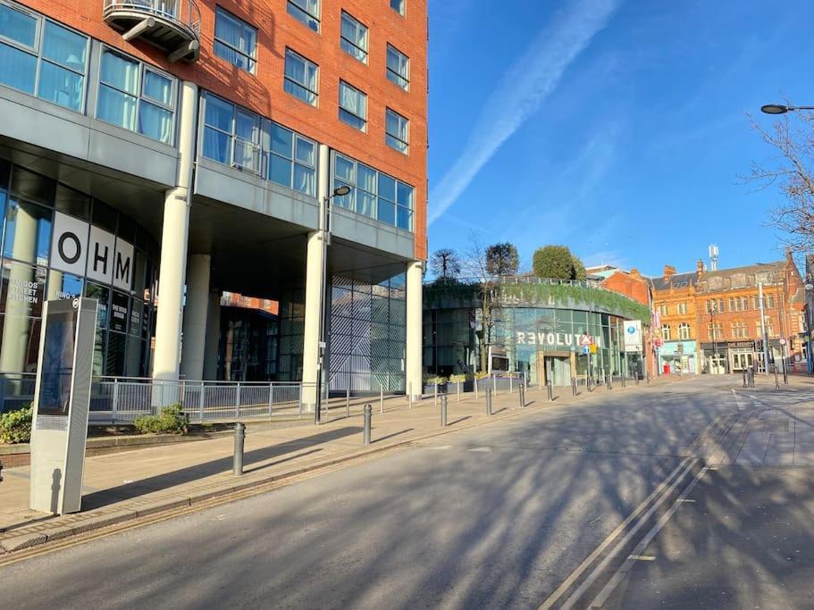 Sheffield City Centre Apartment & Balcony ภายนอก รูปภาพ