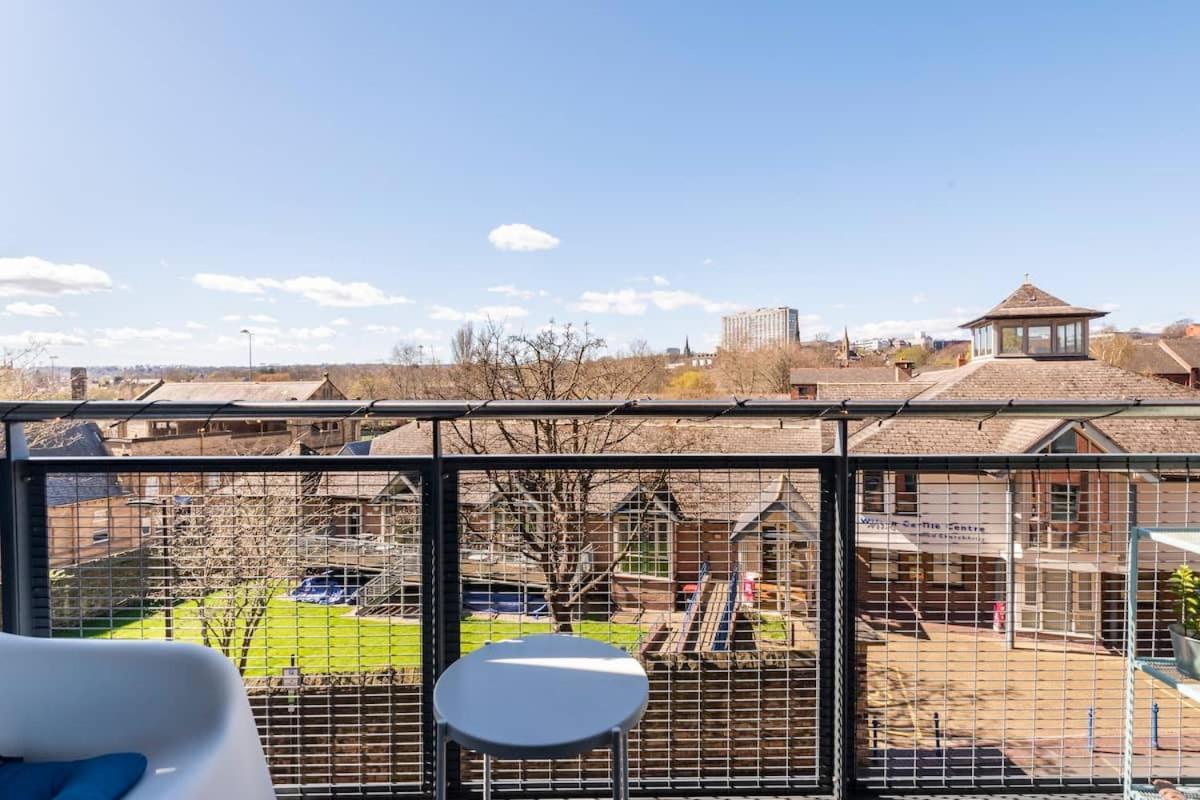 Sheffield City Centre Apartment & Balcony ภายนอก รูปภาพ