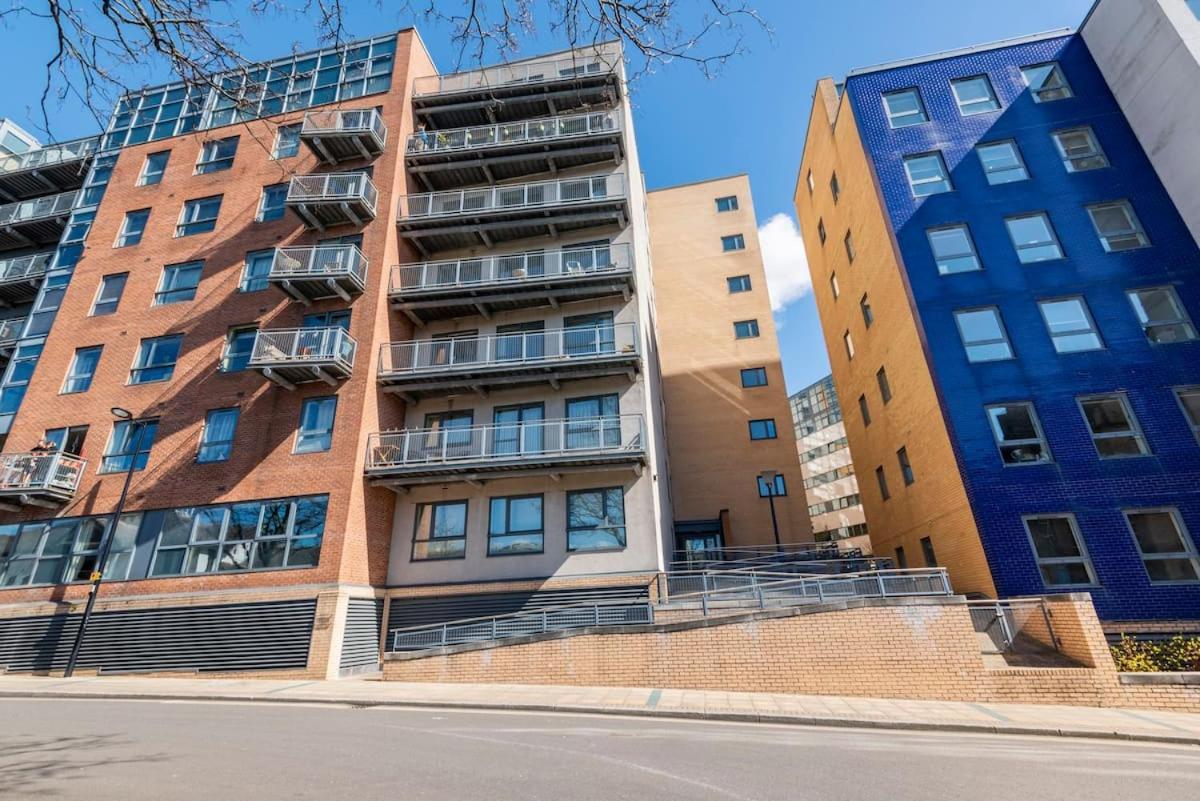 Sheffield City Centre Apartment & Balcony ภายนอก รูปภาพ